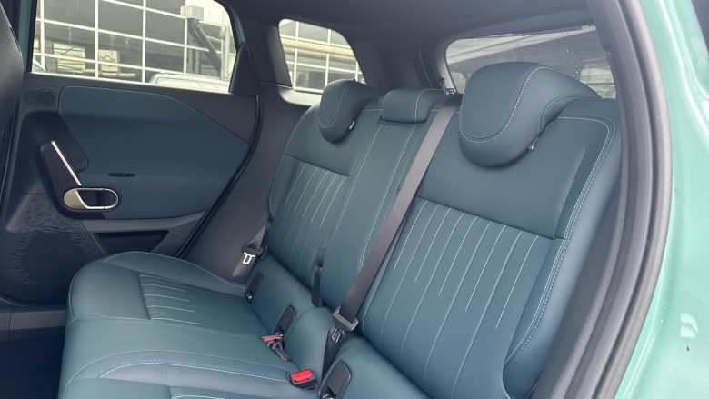 MINI Aceman 135kW E Classic 43kWh 5dr Auto Electric Hatchback